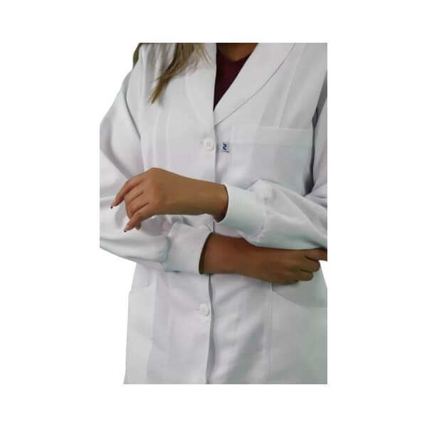 Jaleco Feminino Gabardine Manga Longa Gola Xale com Punho - Namastê - Dental Access