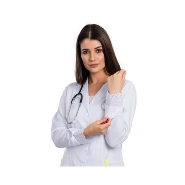 Jaleco Feminino Gabardine Manga Longa Gola Esporte com Bordado Inglês - Namastê - Dental Access