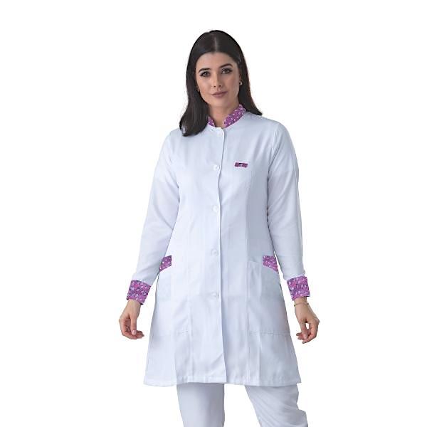 Jaleco Feminino Gabardine Branco Manga Longa Gola Padre e Estampas - Namastê - Dental Access
